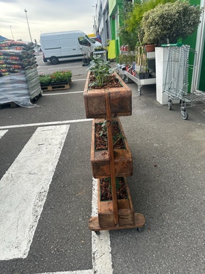 Palet Macetero R�stico con fresas Artesanal